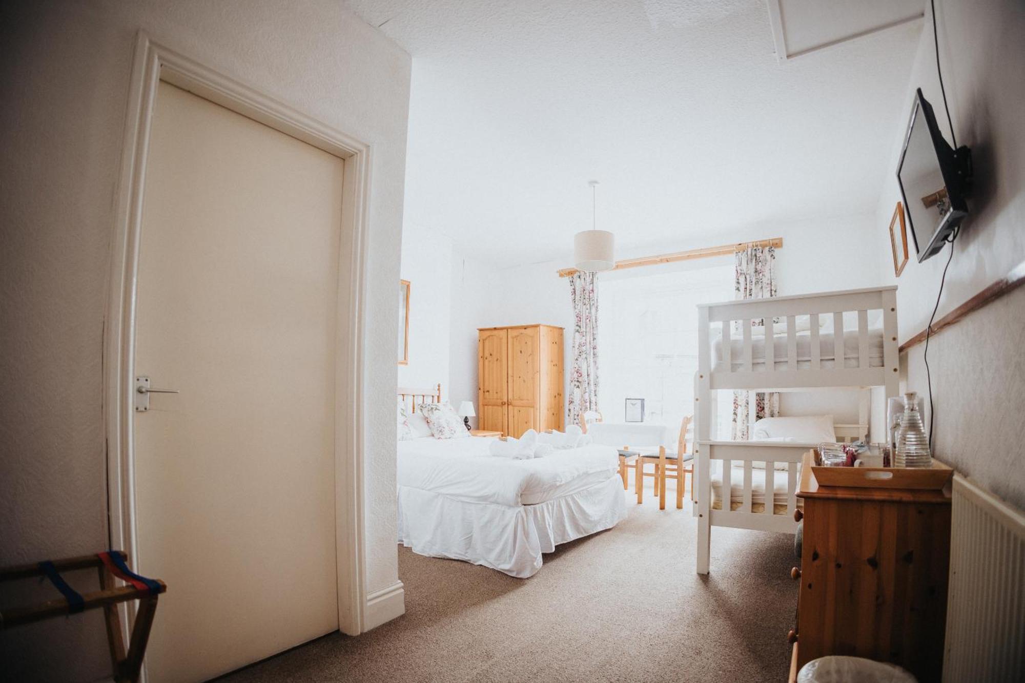 Y Pengwern Bed & Breakfast Ffestiniog ภายนอก รูปภาพ